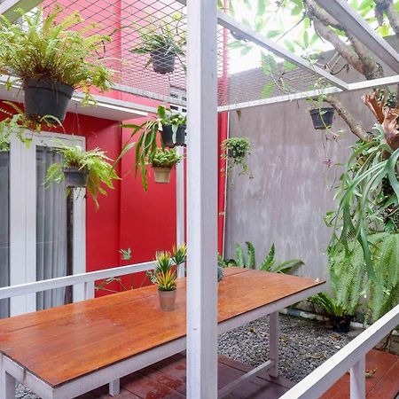 Sans Hotel Absari Yogyakarta Jarakan 외부 사진