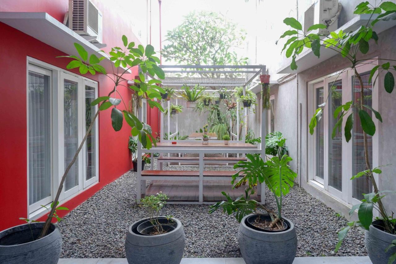 Sans Hotel Absari Yogyakarta Jarakan 외부 사진