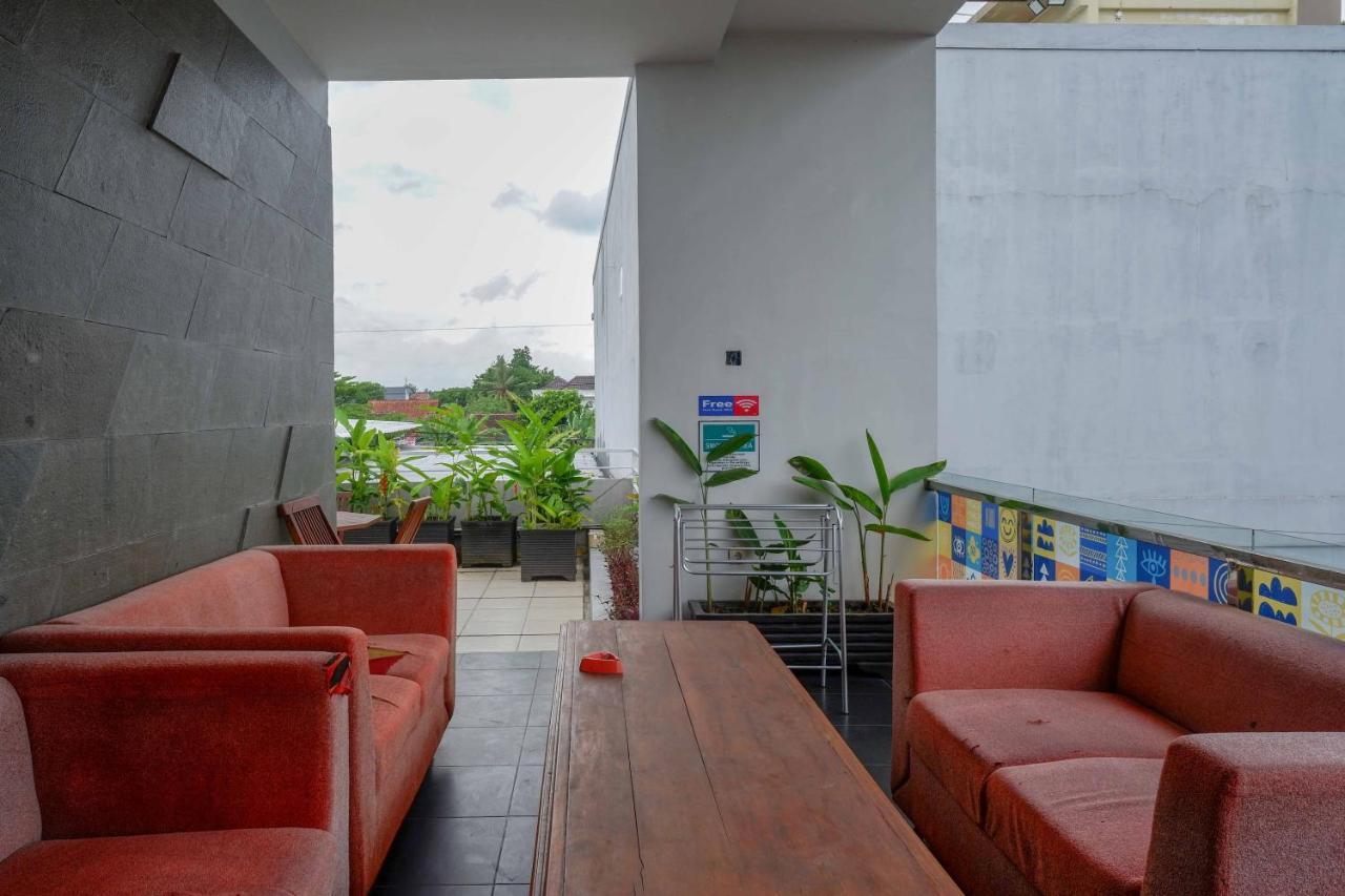 Sans Hotel Absari Yogyakarta Jarakan 외부 사진