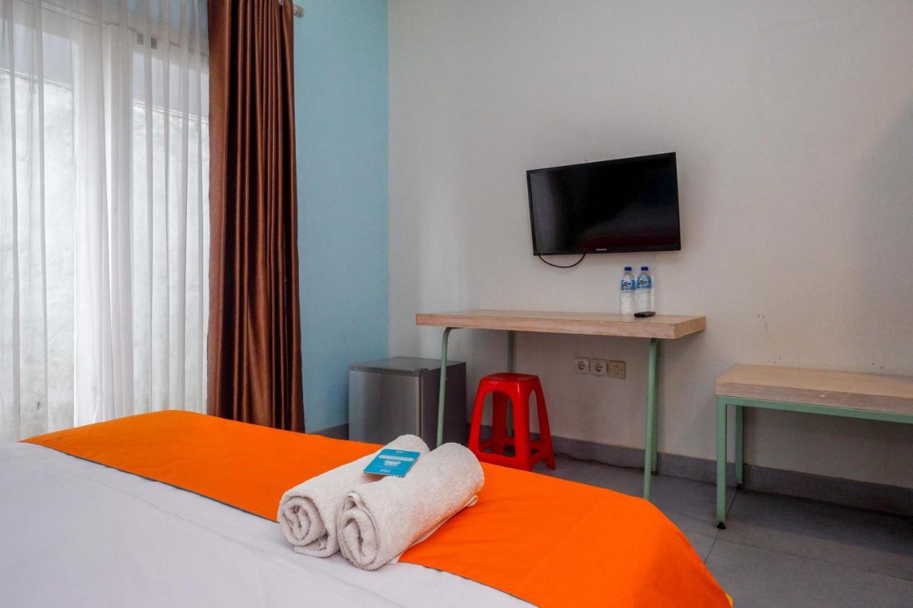 Sans Hotel Absari Yogyakarta Jarakan 외부 사진